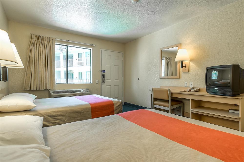 Motel 6-Buena Park, Ca - Knotts Berry Farm - Disneyland Buitenkant foto